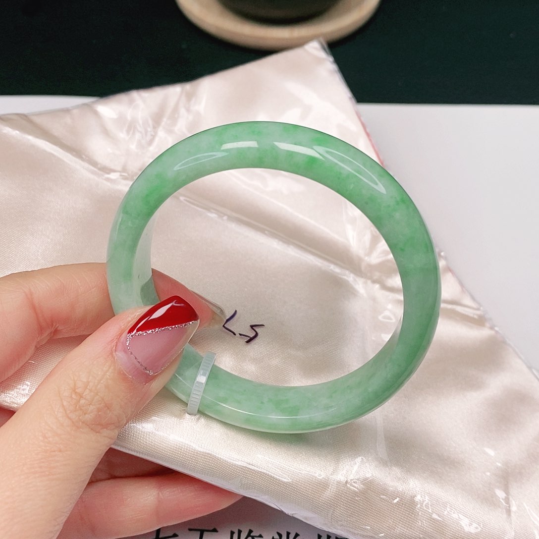 【闪购商品】翡翠手镯未镶嵌正