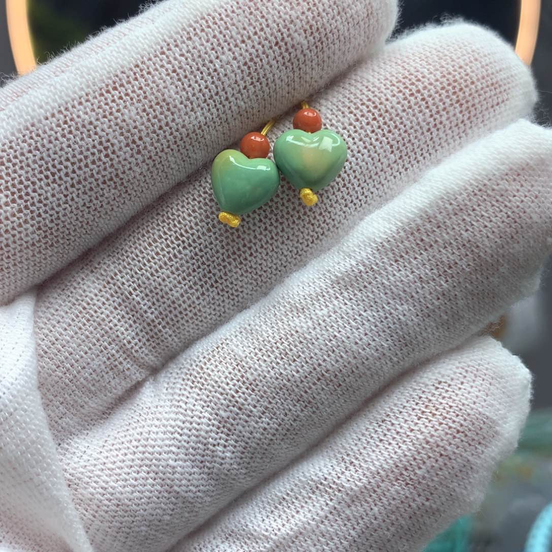 绿松石未镶嵌挂件