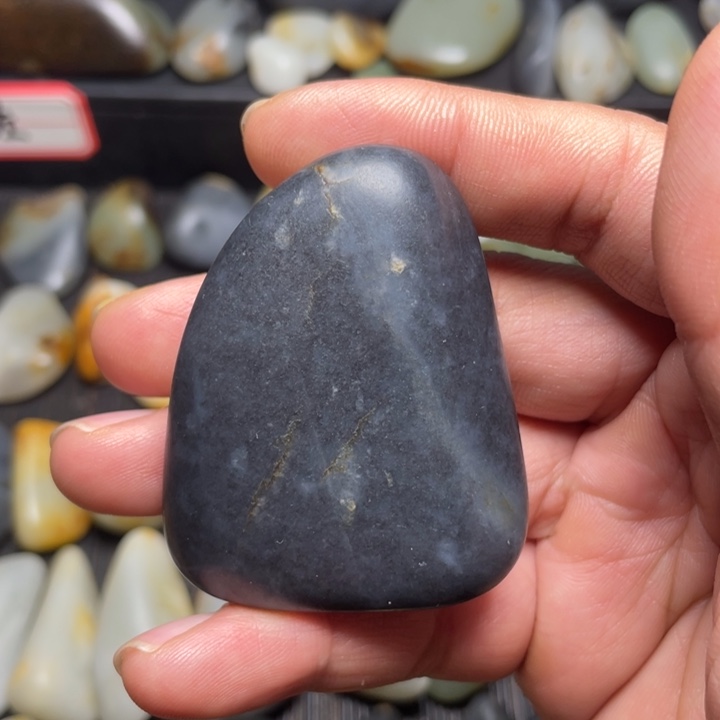 和田玉未镶嵌把件30