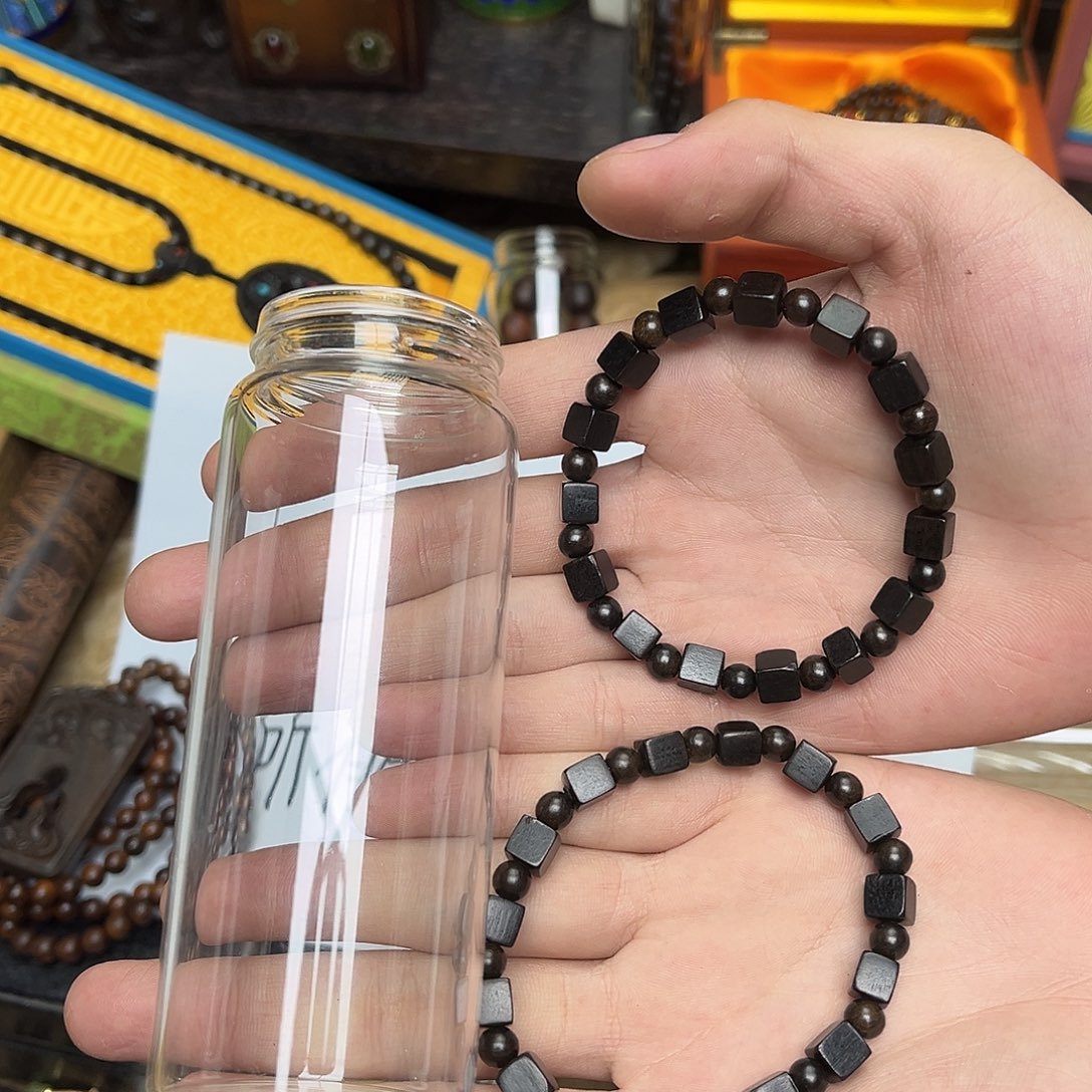 大叶紫檀（黑酸枝木类）