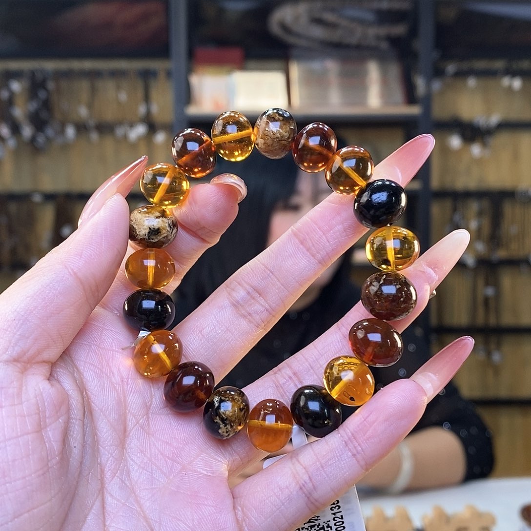 琥珀裸石未镶嵌12m多宝