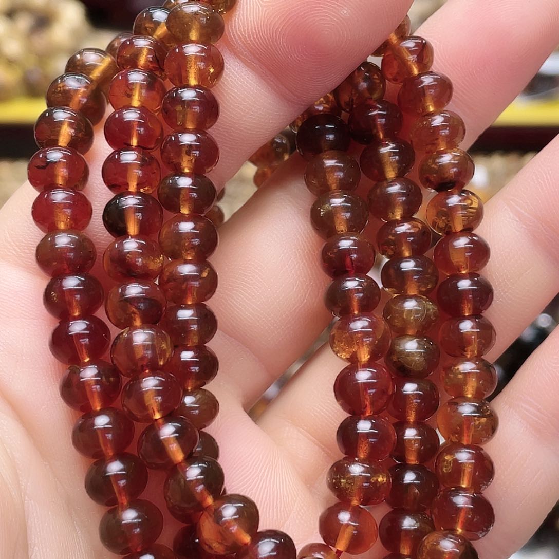 琥珀裸石未镶嵌七