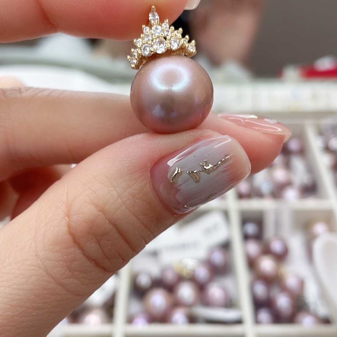 淡水珍珠吊坠(赠链)未镶嵌