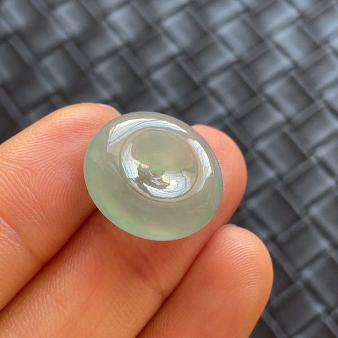 翡翠颈饰未镶嵌扣