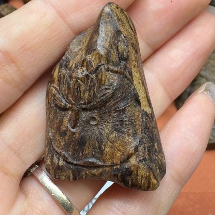 沉香吊坠馨安居沉香定制款