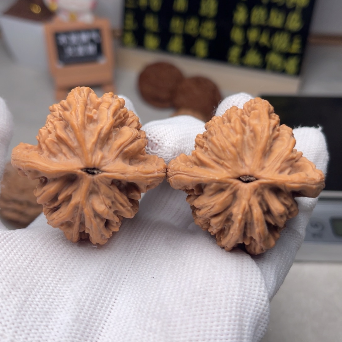 文玩核桃把件麦虎