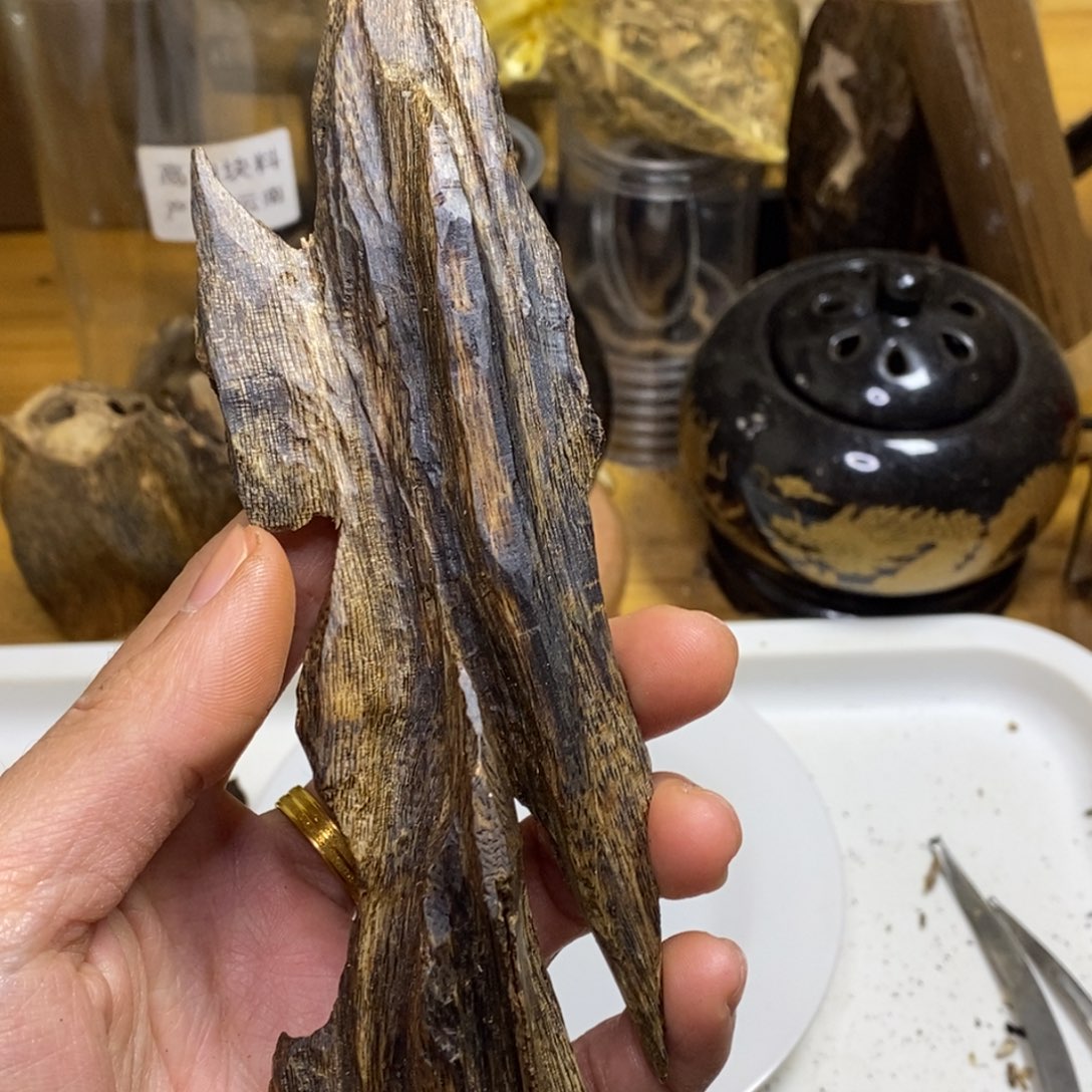 沉香高油香薰紫奇31克