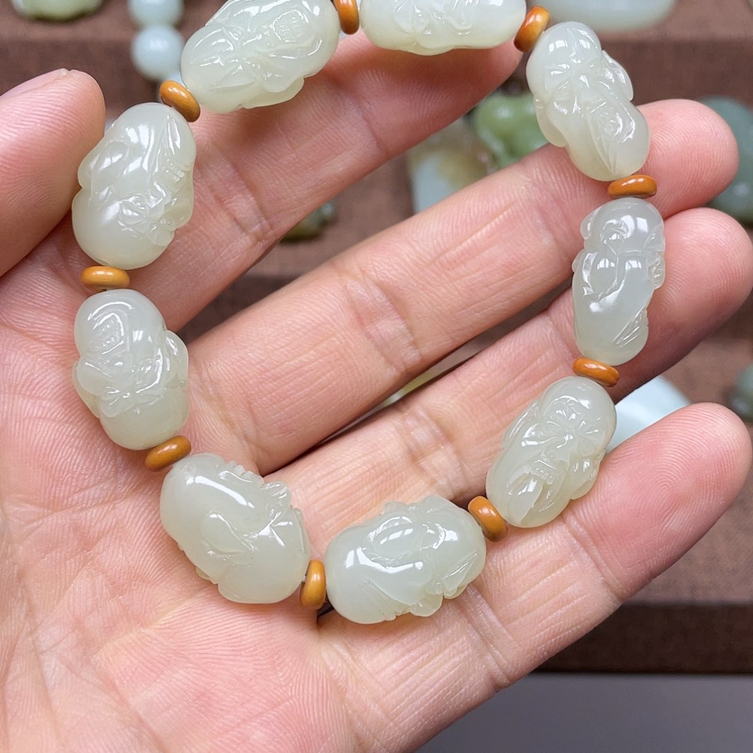 和田玉挂件未镶嵌