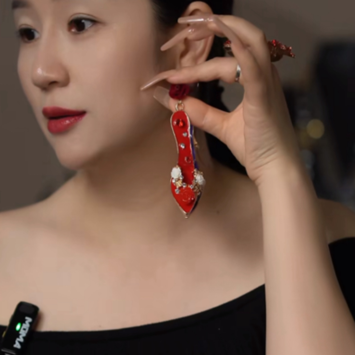 铜合金合成锆石耳饰 高跟鞋耳环