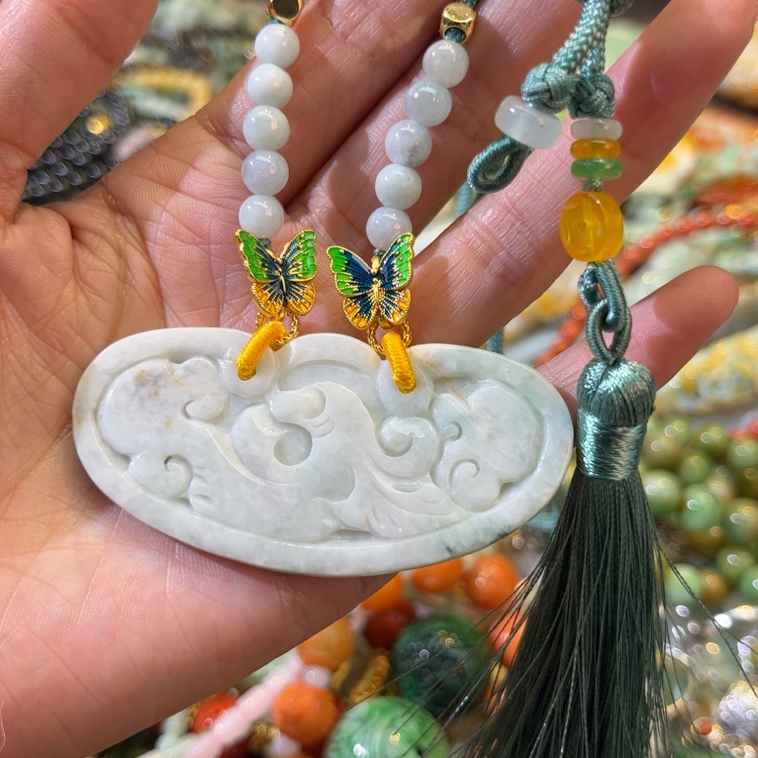 翡翠颈饰未镶嵌待编款