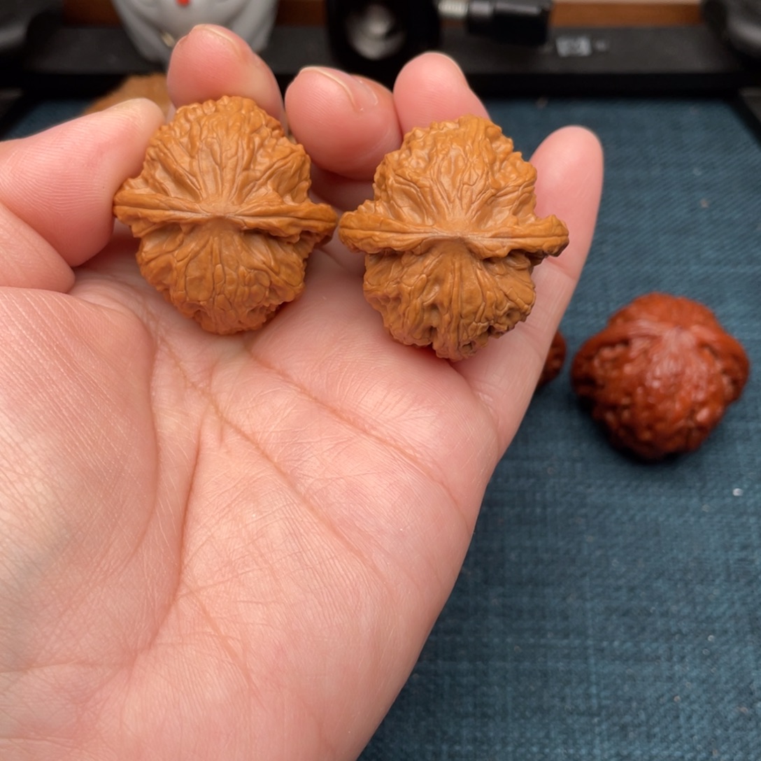 文玩核桃把件全品野狼35