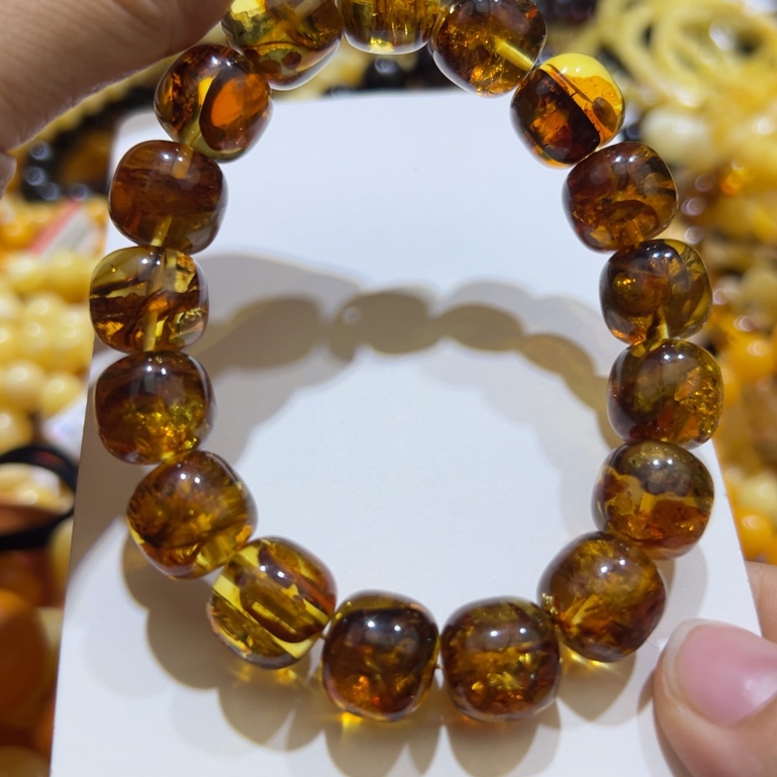 琥珀珠宝奇石未镶嵌