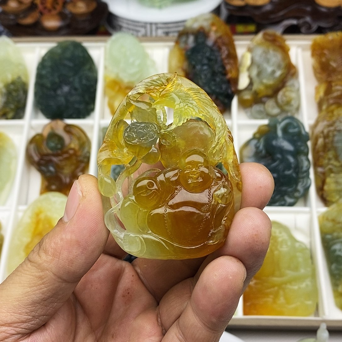 蛇纹石玉未镶嵌岫玉挂件吊坠牌子