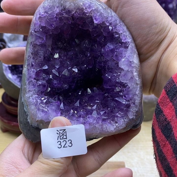 水晶大型摆件（非配饰）未镶嵌