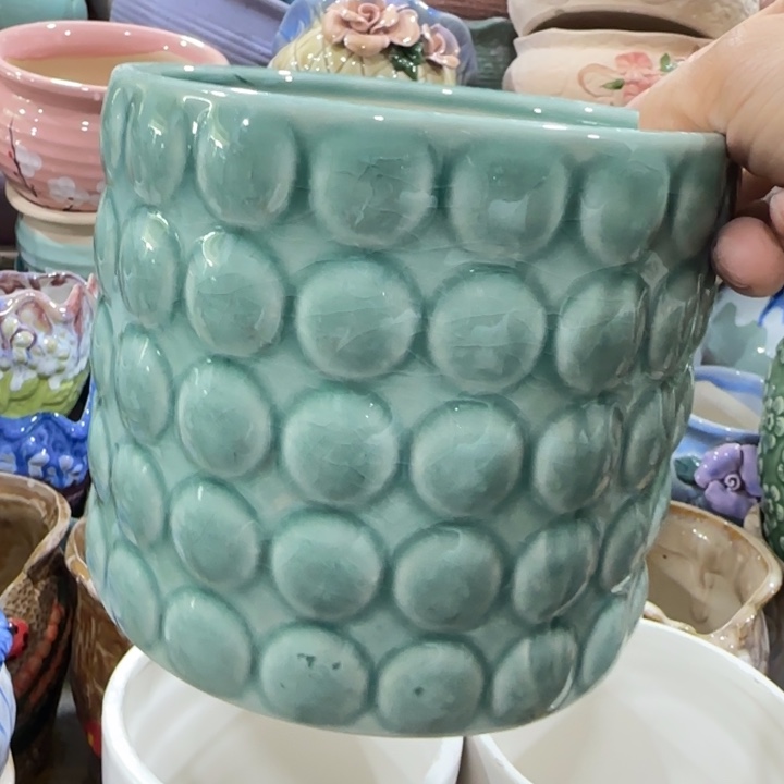 凑9块包邮，有孔，陶瓷花盆