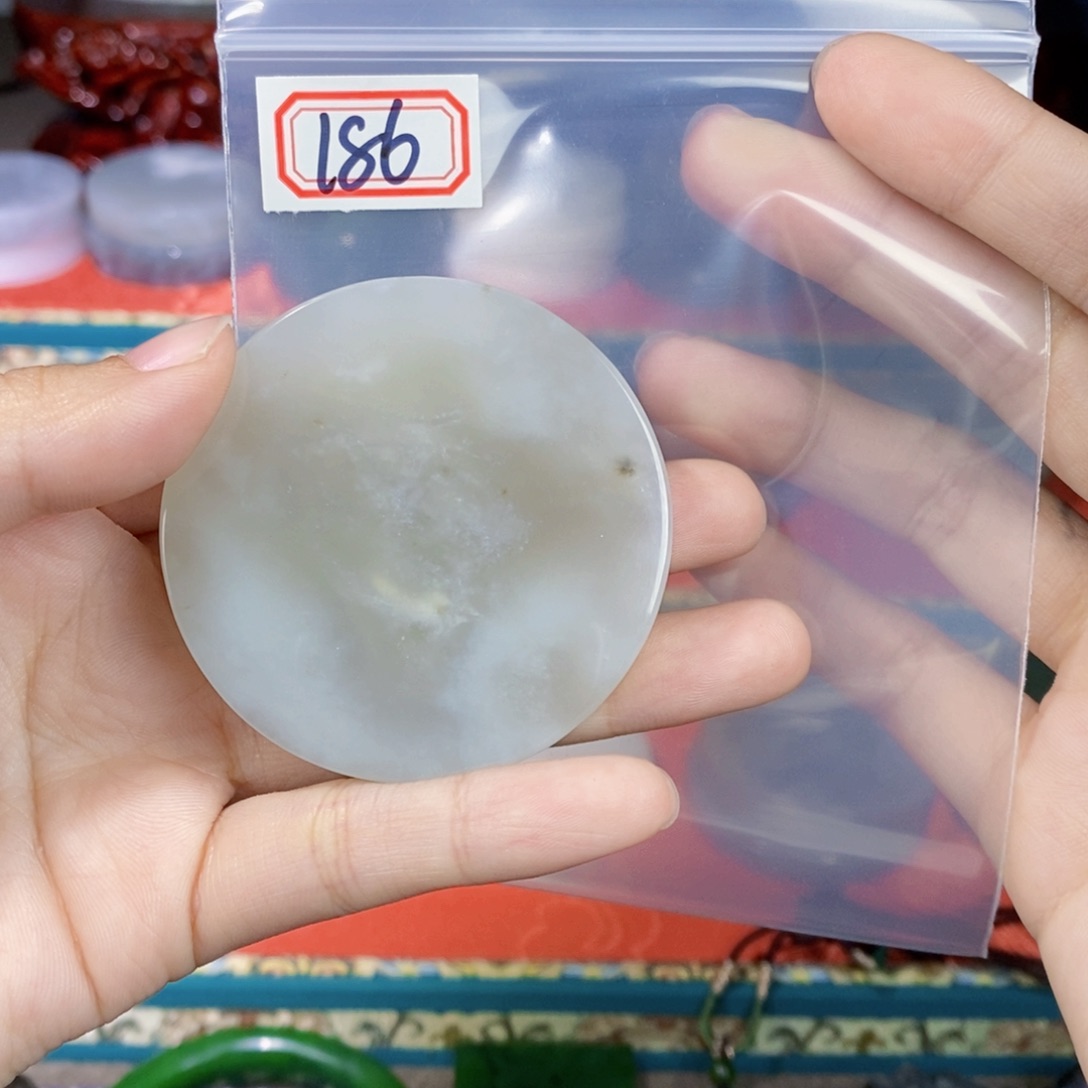 和田玉未镶嵌和田玉