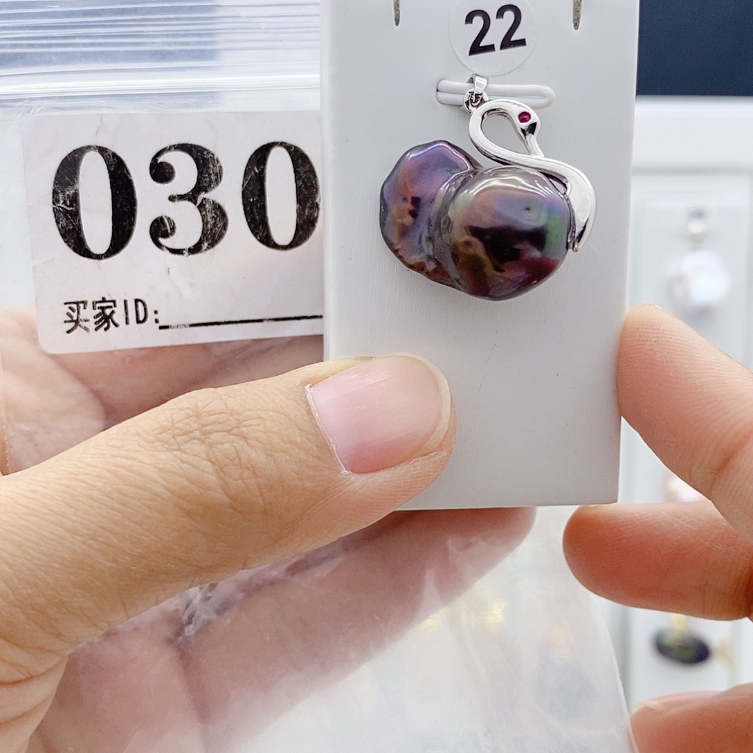 淡水珍珠钛钢颈饰