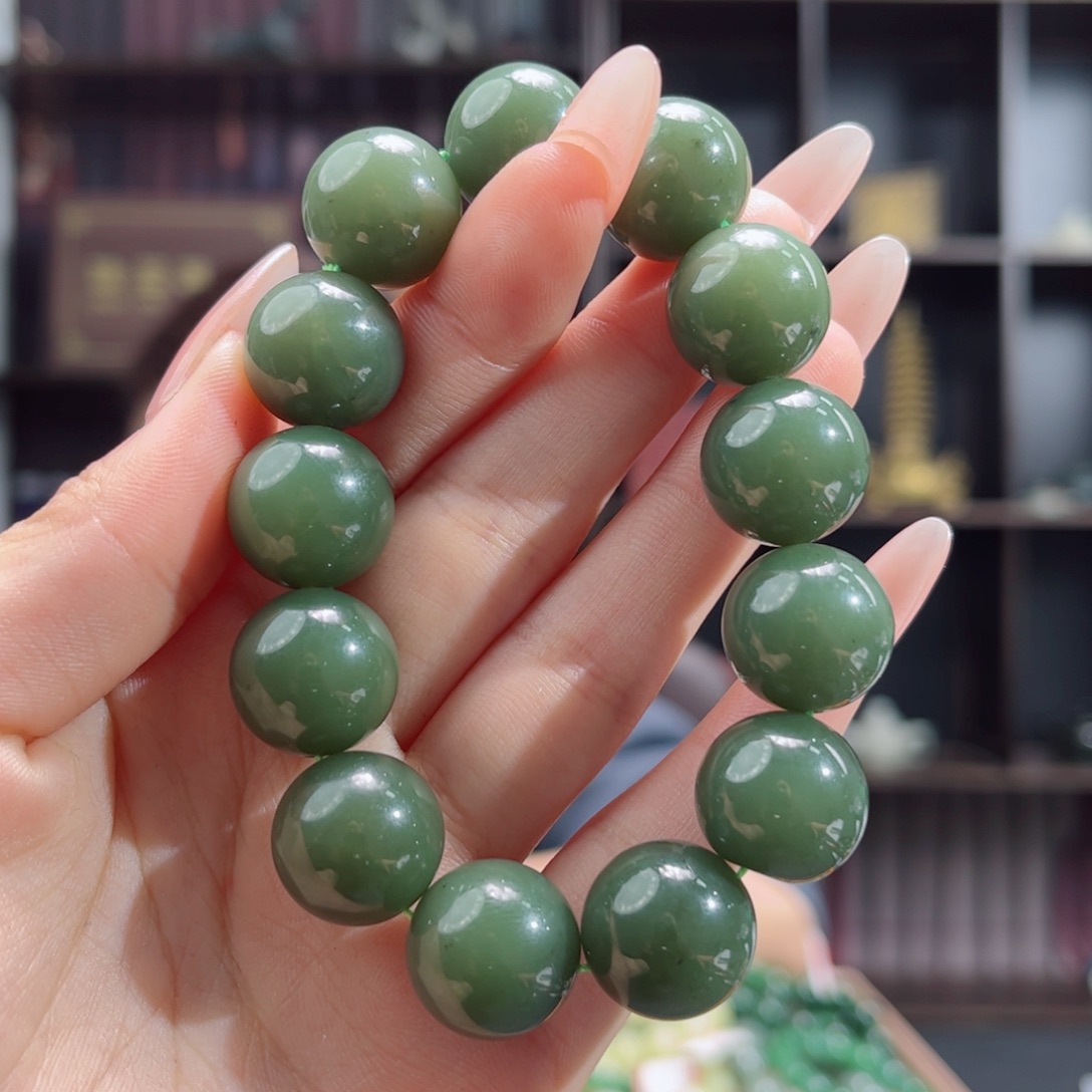 【闪购商品】和田玉手串未镶嵌俄碧牛油果绿16 多样性拍一发一