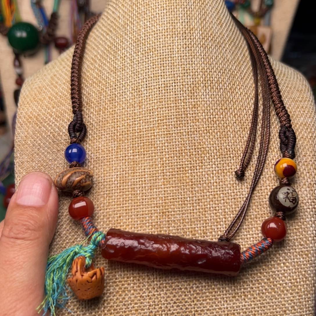 玛瑙/玉髓颈饰未镶嵌