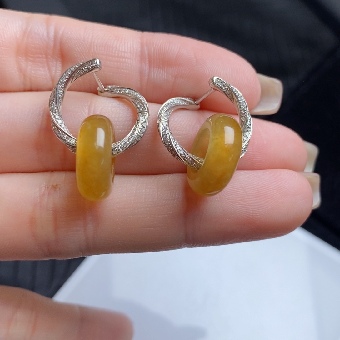 翡翠18K金镶嵌耳饰冰黄翡轮胎圈