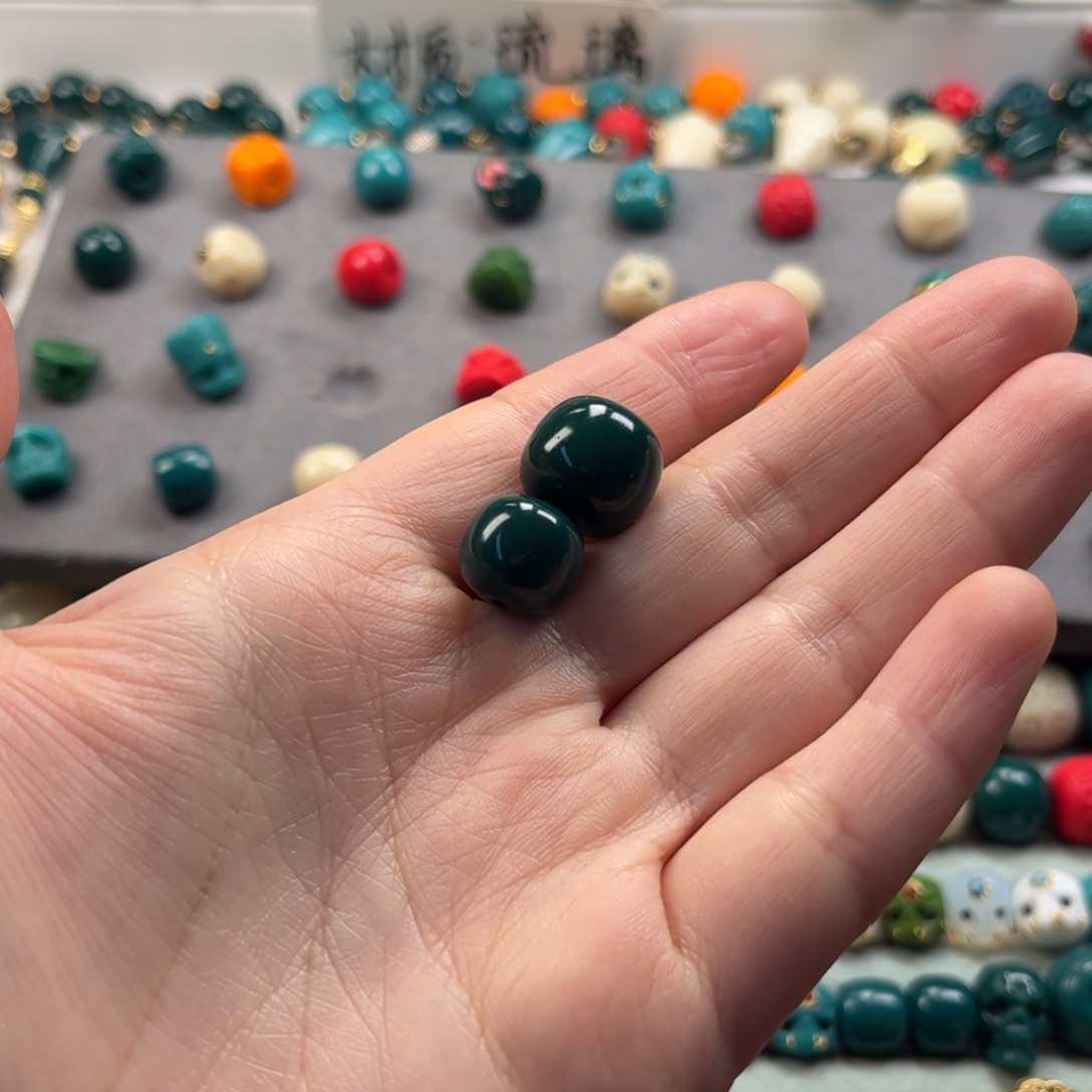 妄***虚琉璃颈饰琉璃配饰