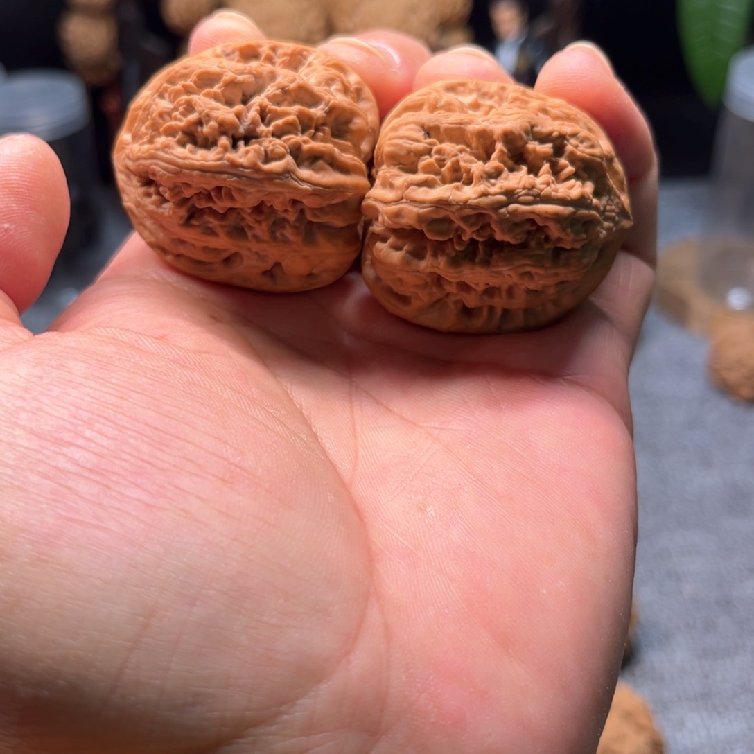 文玩核桃把件粗筋