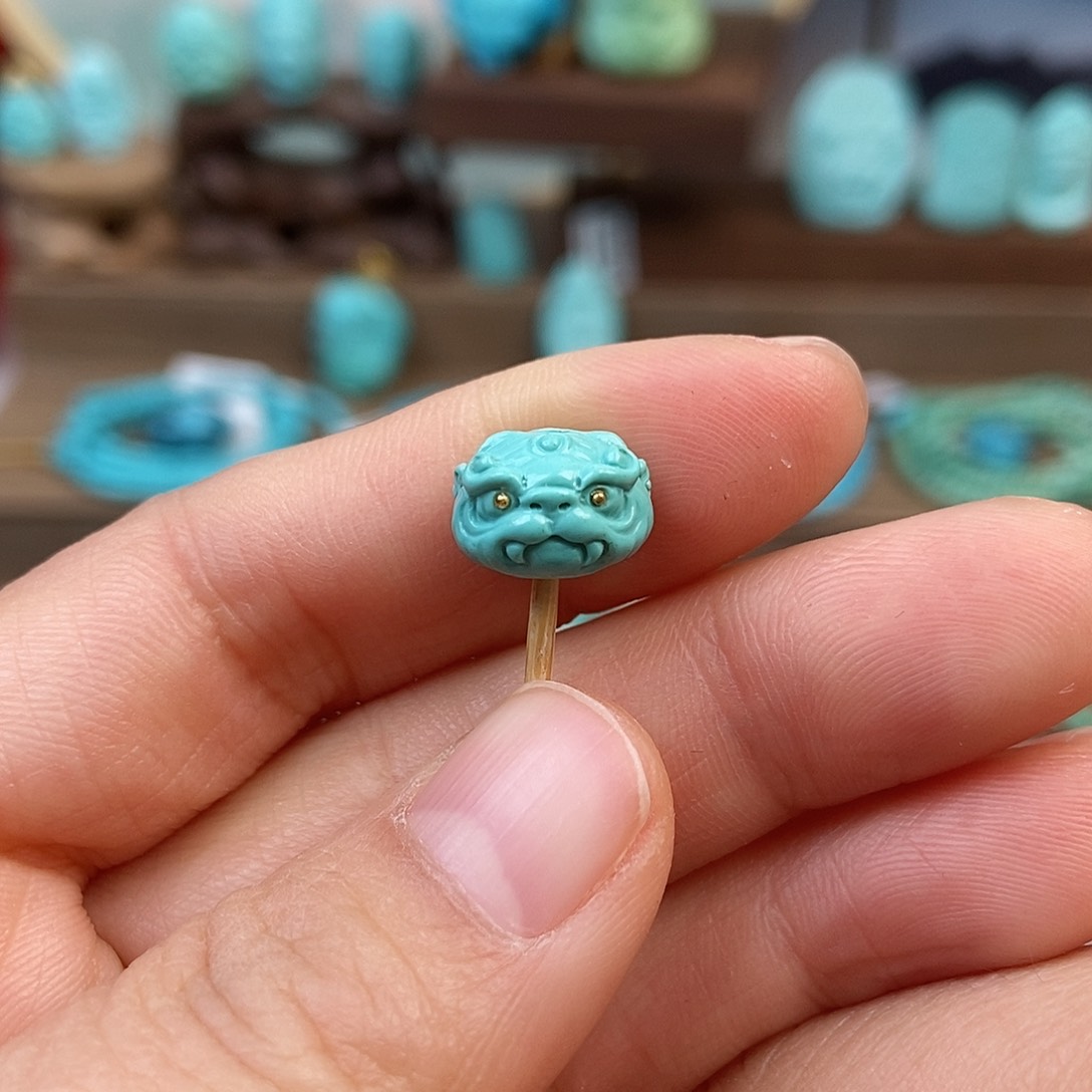 绿松石配饰未镶嵌