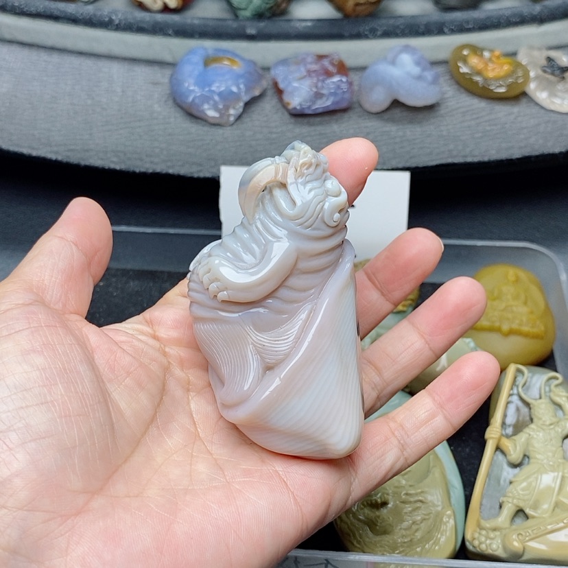 【闪购商品】定制石英质玉吊坠未镶嵌