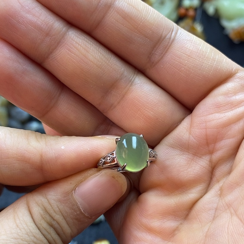 【闪购商品】蛇纹石玉戒指未镶嵌