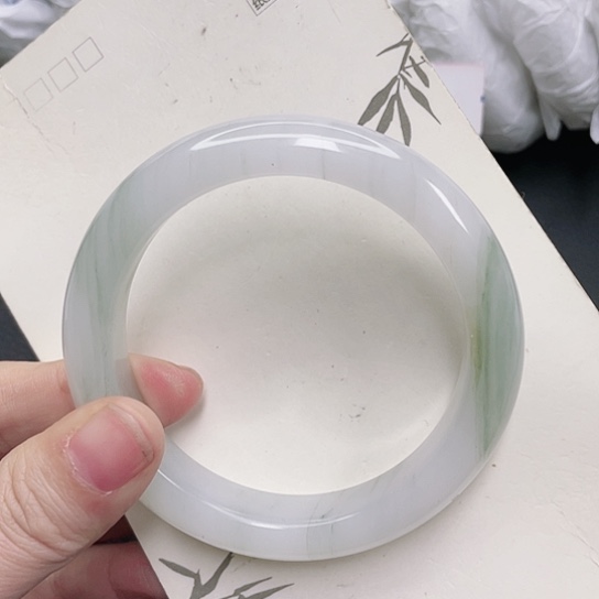 石英质玉手镯未镶嵌?*58