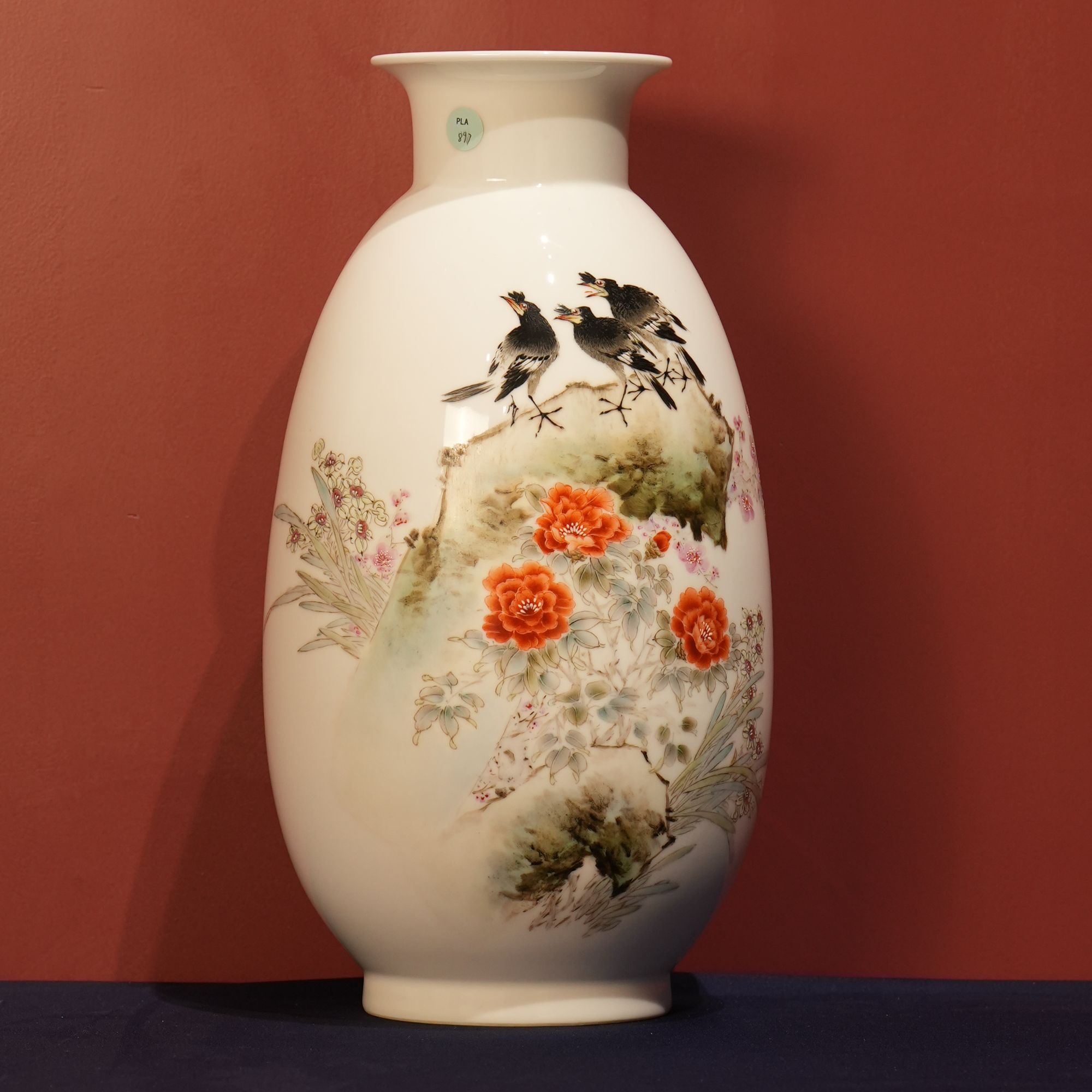lot.10145 897石砥中 江西省高级工艺美术师 粉彩“花盛雀跃”H：44