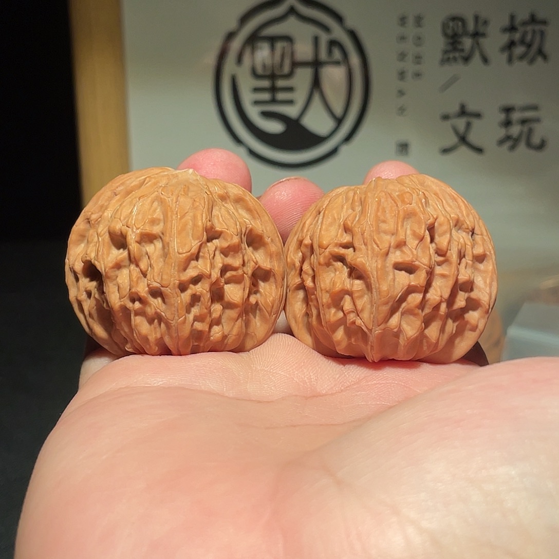 宏***～文玩核桃吊坠40全品磨盘