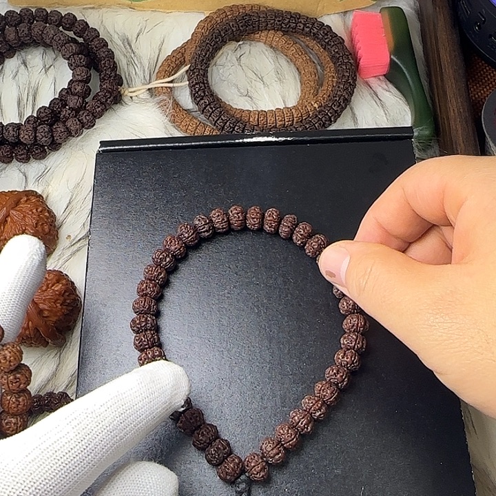 荔***鸿大叶紫檀（黑酸枝木类）小金刚10