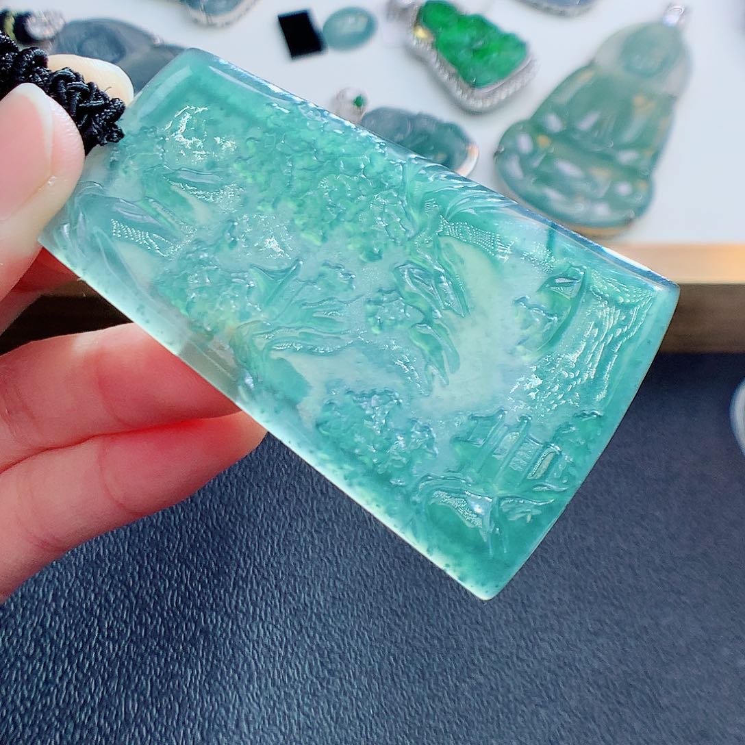 翡翠颈饰未镶嵌翡翠