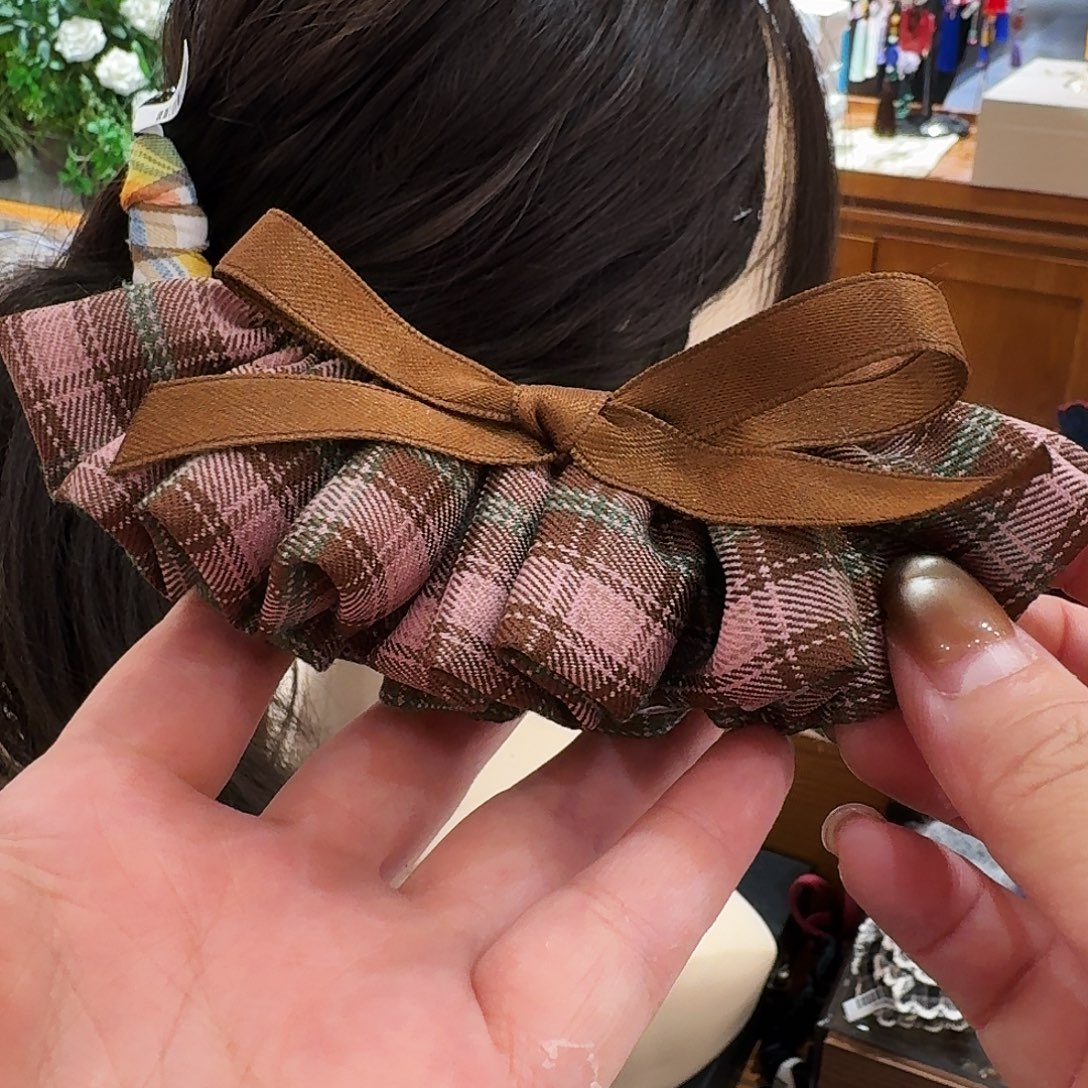 皮质非金属粉色香蕉夹