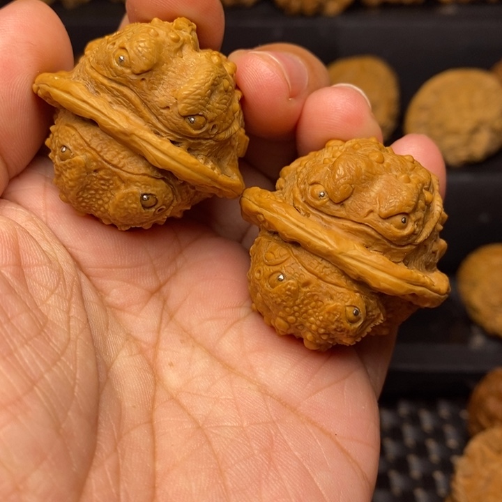 文玩核桃把件金蟾