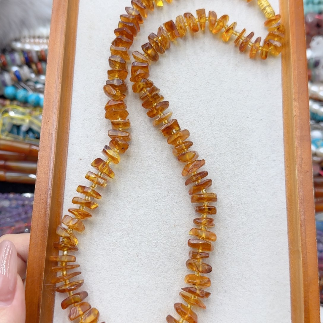 玛瑙/玉髓未镶嵌珠宝半成品天然蜜蜡手工方片一条