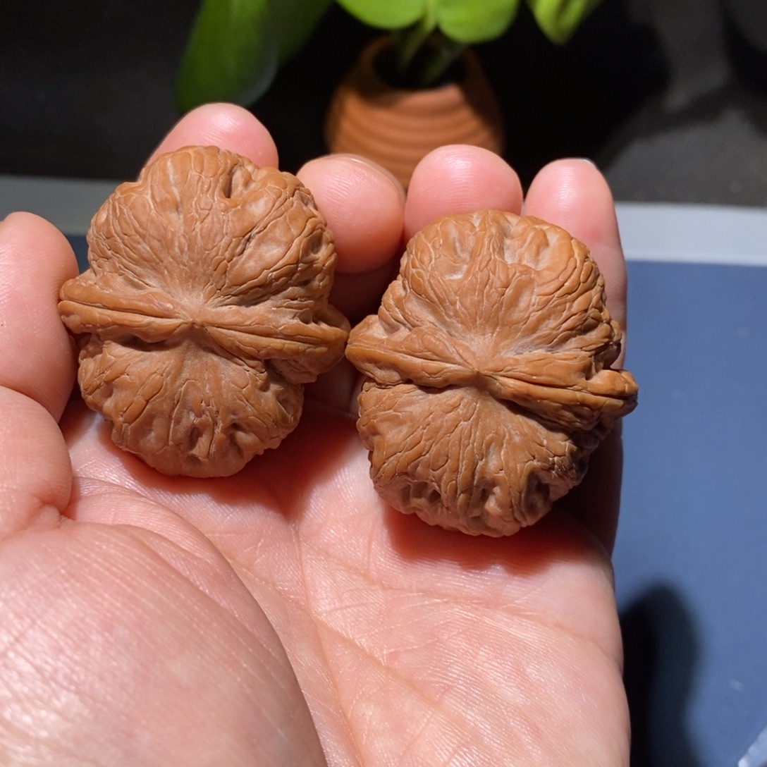 文玩核桃吊坠元宝39