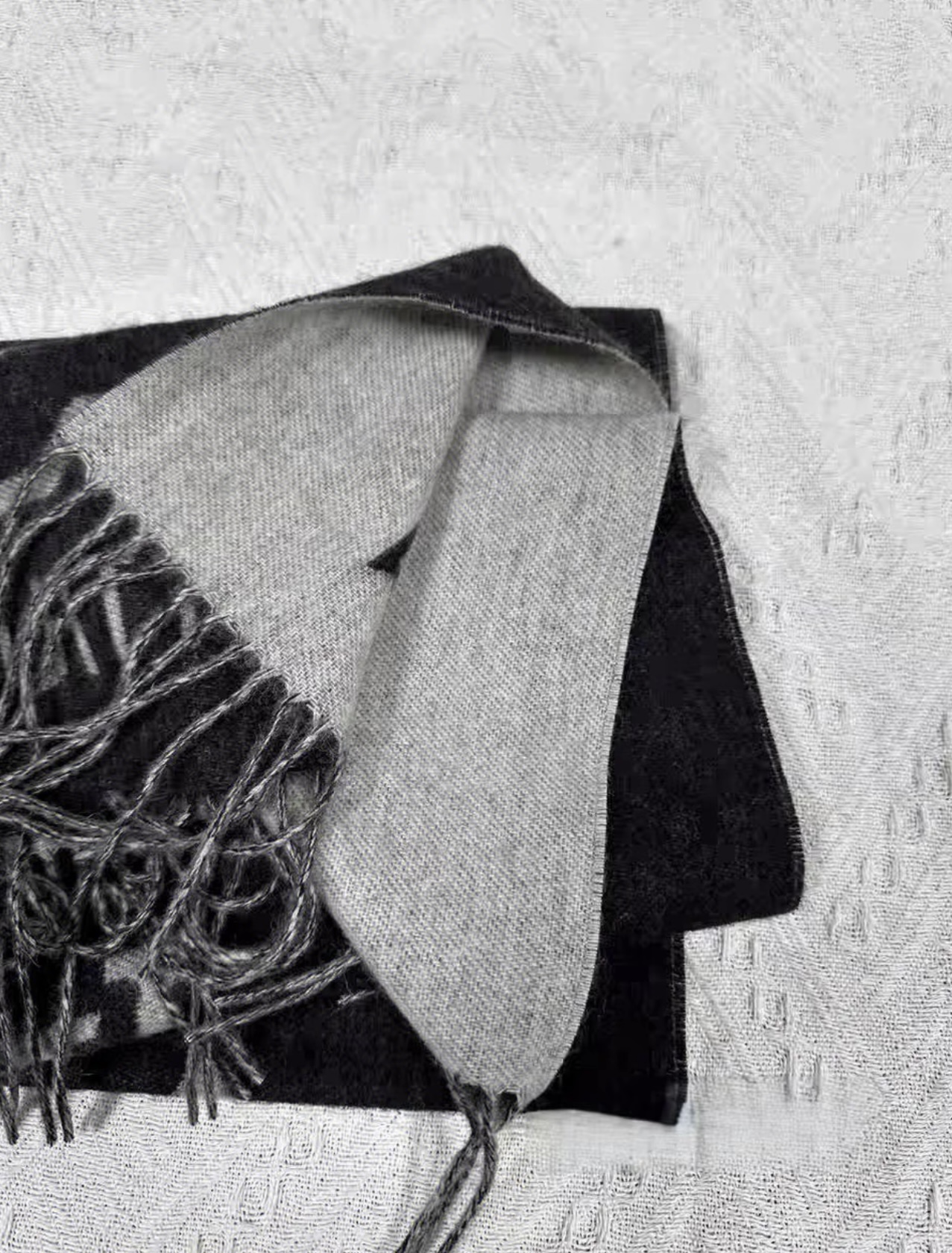 芯片花新款轻奢高定绒流苏围巾时尚百搭秋冬季男女同款