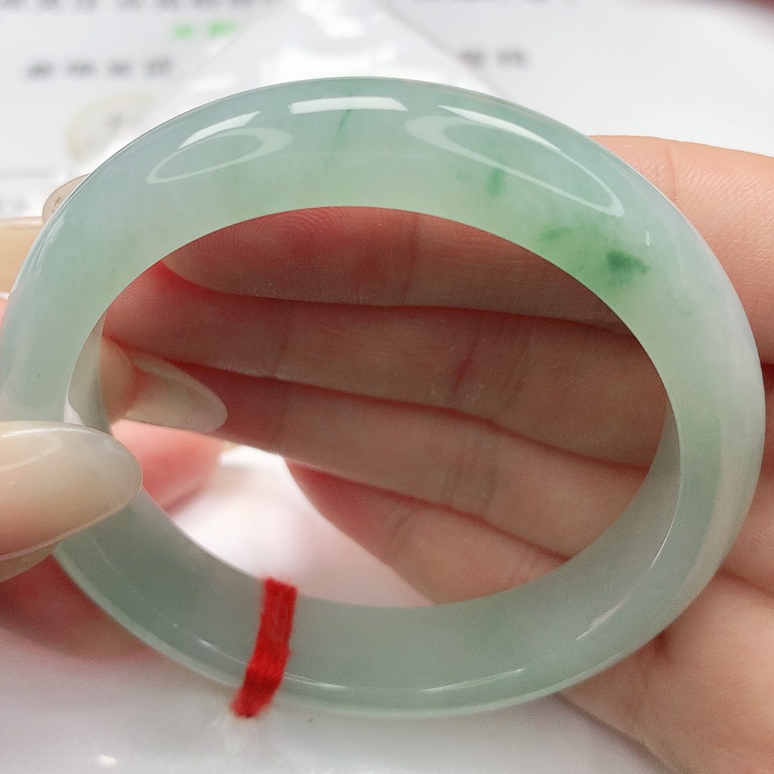 翡翠手镯未镶嵌缅甸天然A货翡翠