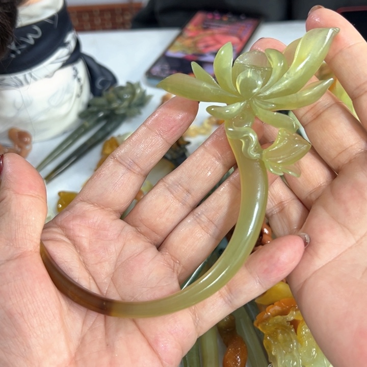 定制蛇纹石玉毛货发饰