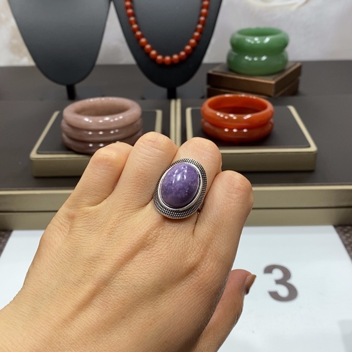 东陵石手镯未镶嵌