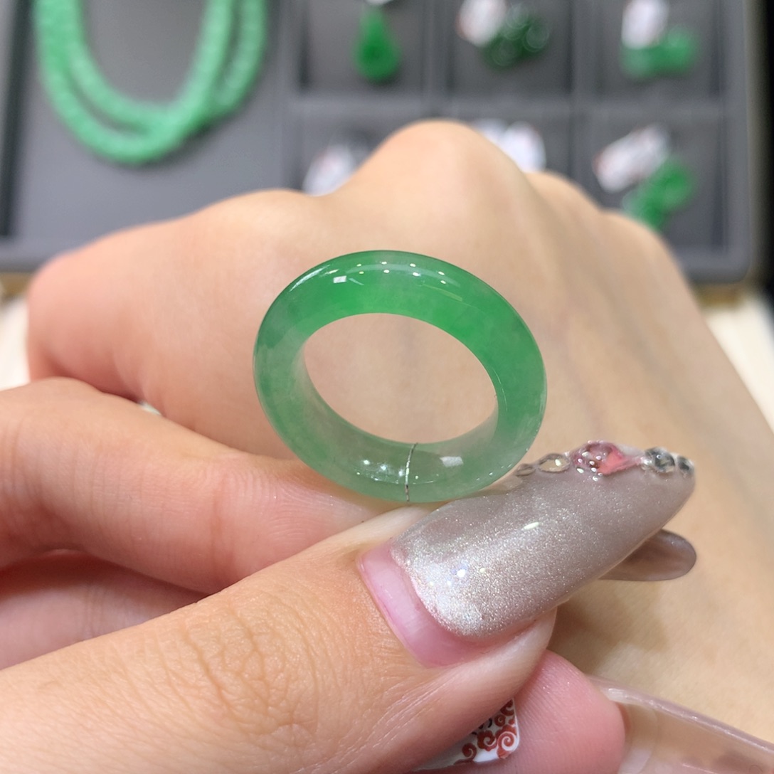 翡翠戒指未镶嵌10-11冰甜绿
