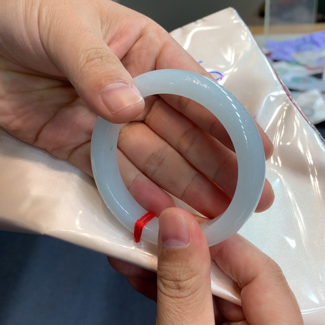 翡翠未镶嵌手镯手镯