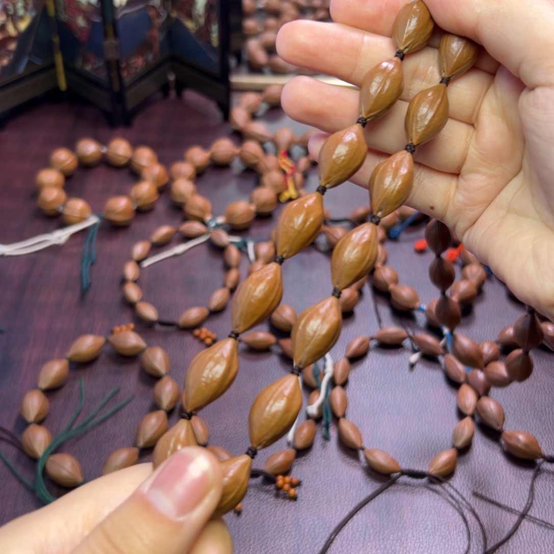 嗑***猫橄榄核手串/手链油 红皮 1.25 2.2左右