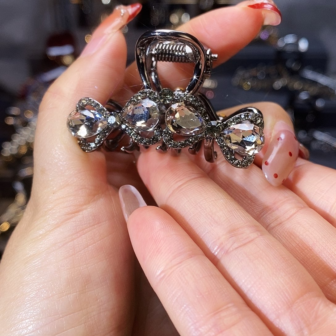 合成立方氧化锆铁合金