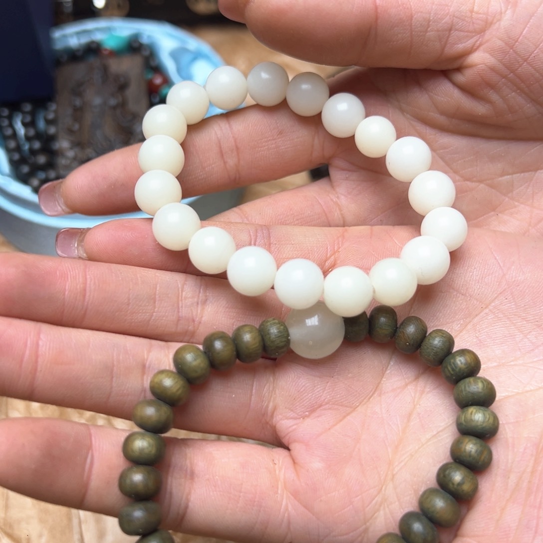 滴血莲花菩提吊坠