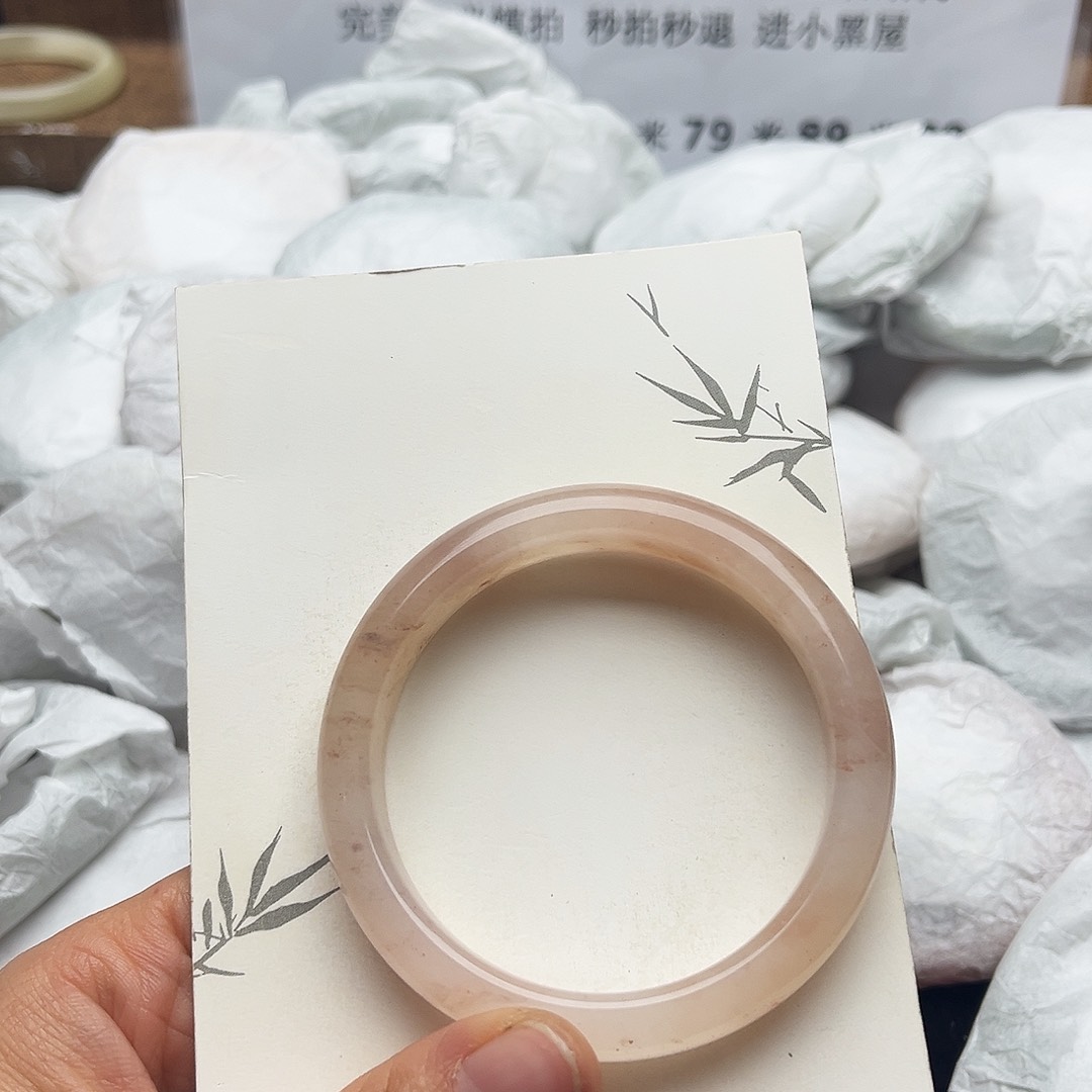 未镶嵌手镯石英质玉14