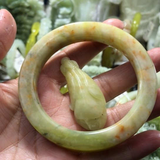 岫玉未镶嵌手镯57