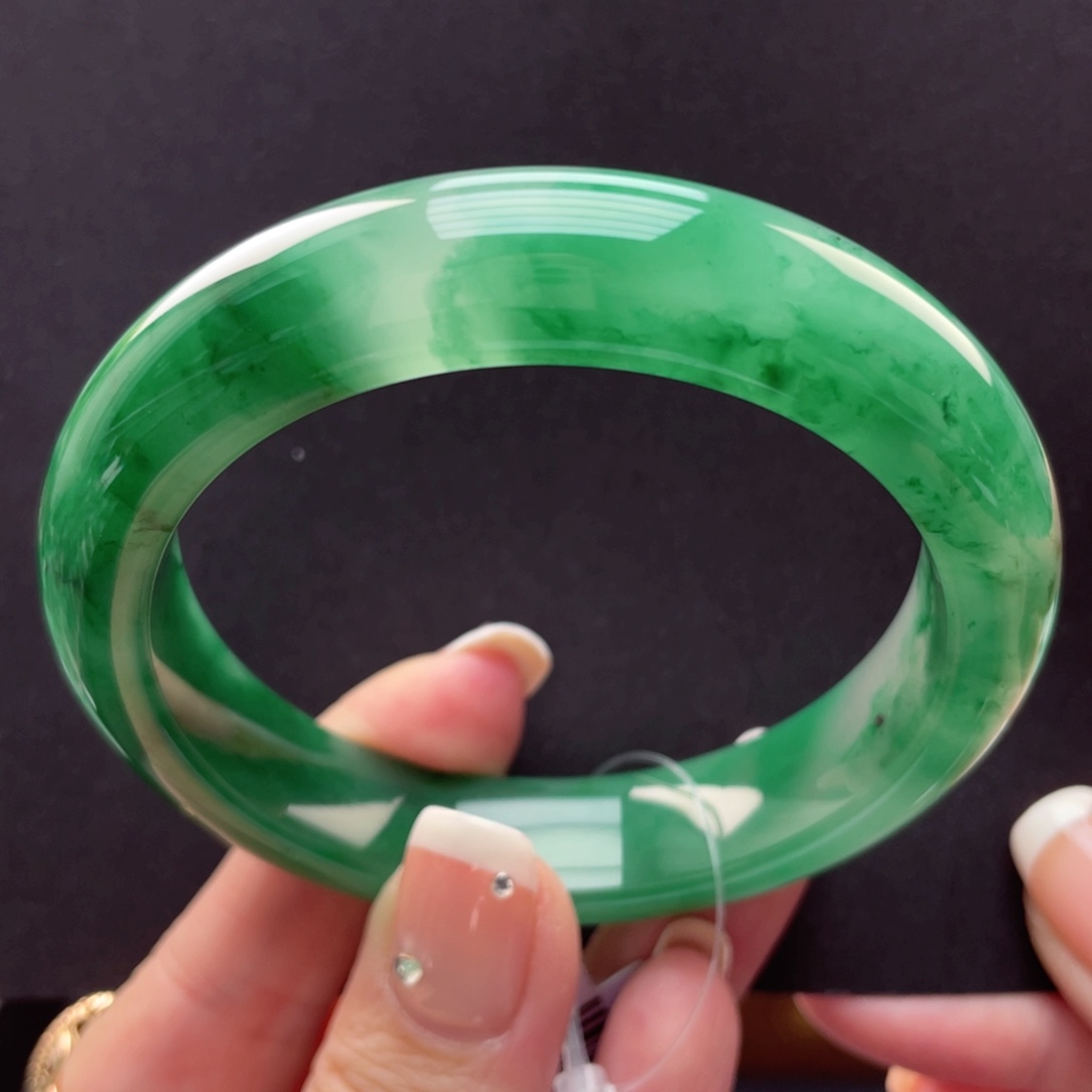 石英质玉手镯未镶嵌55-56圈